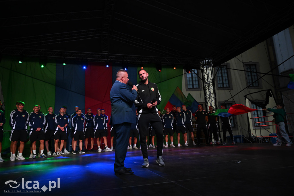 Miedź Legnica zaprezentowała drużyny