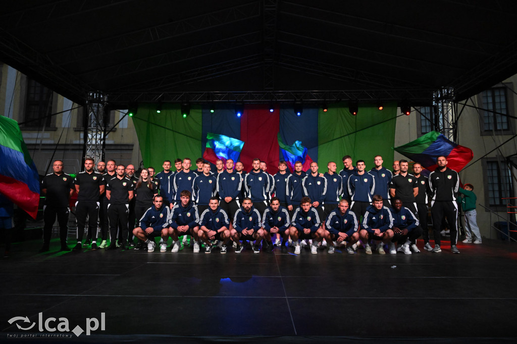 Miedź Legnica zaprezentowała drużyny