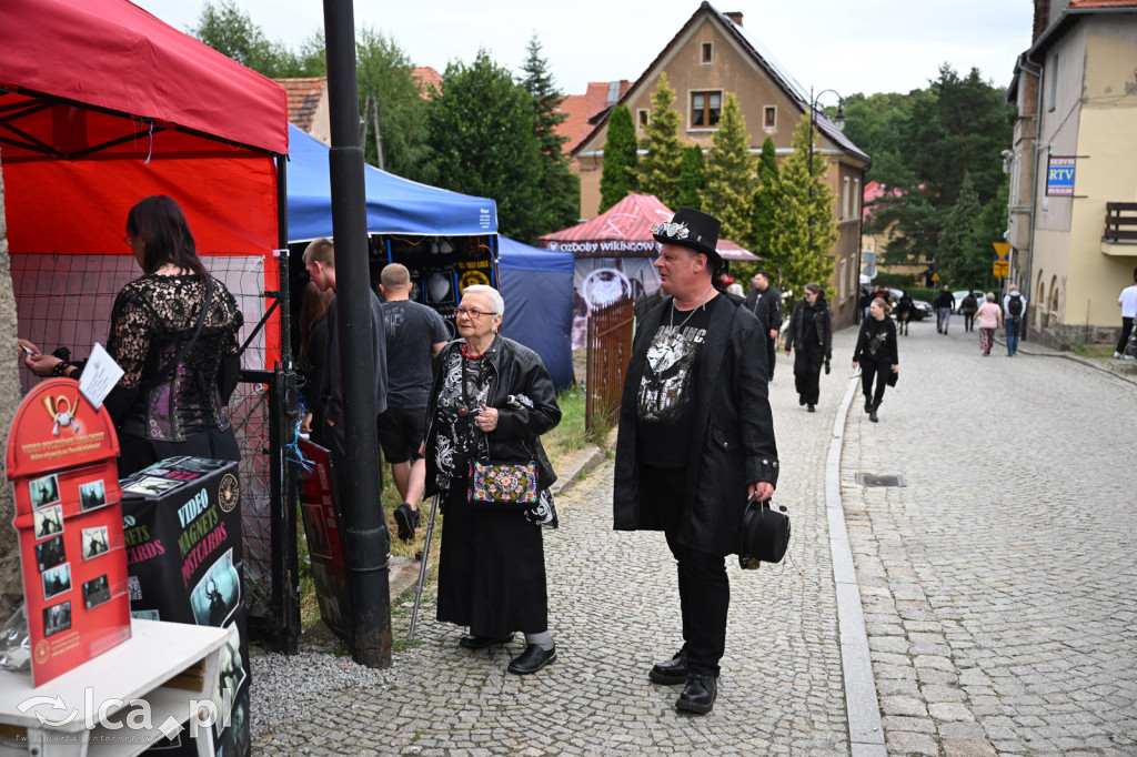 Zobacz, jak wygląda czarna strona piękna