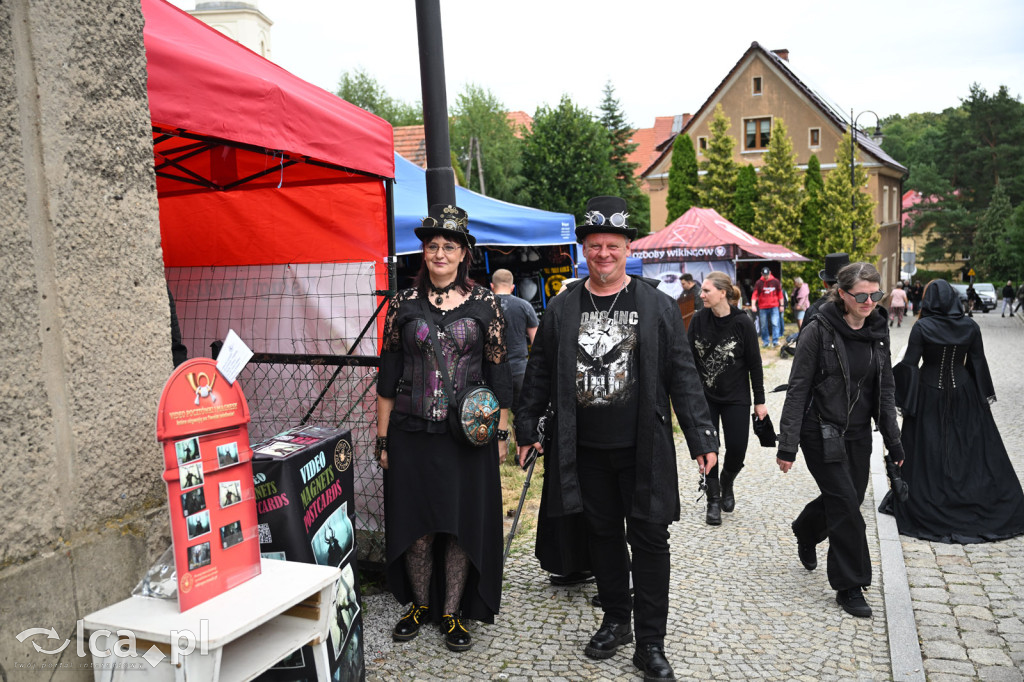Zobacz, jak wygląda czarna strona piękna