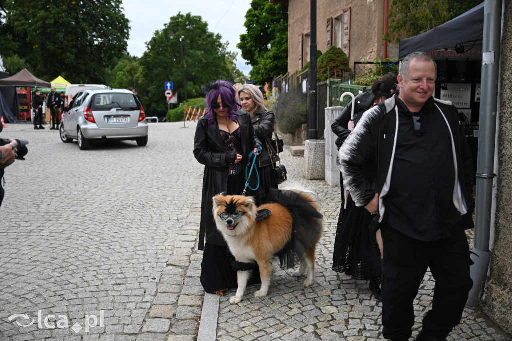 Zobacz, jak wygląda czarna strona piękna