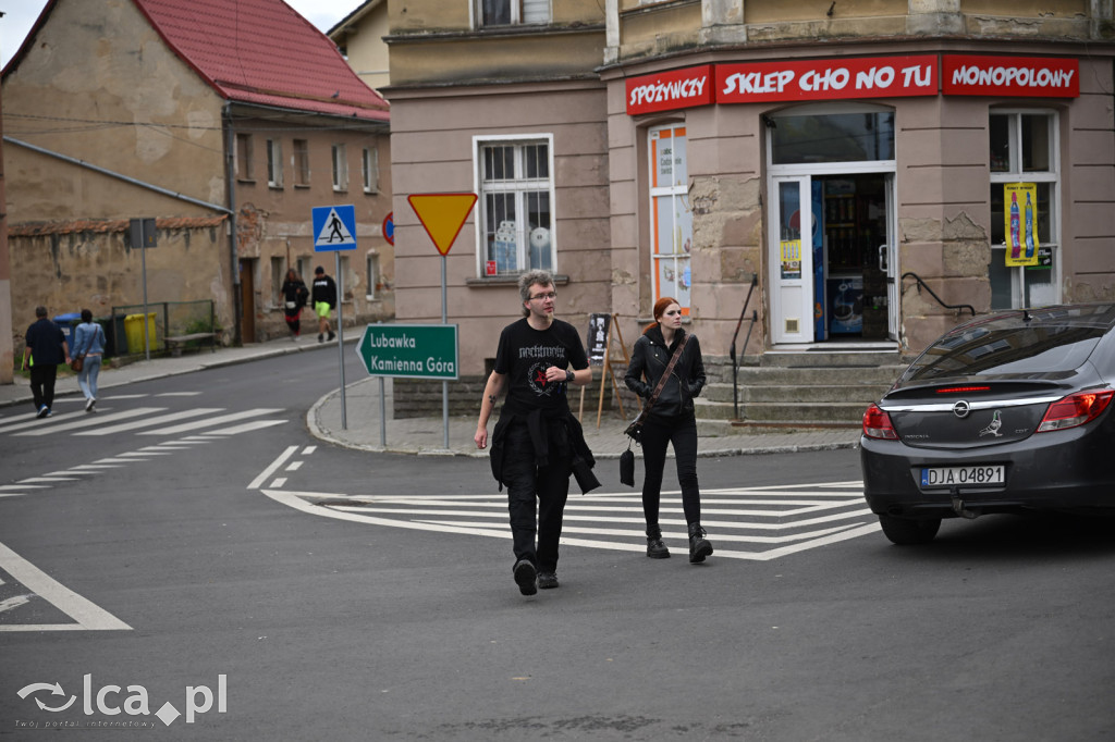 Zobacz, jak wygląda czarna strona piękna