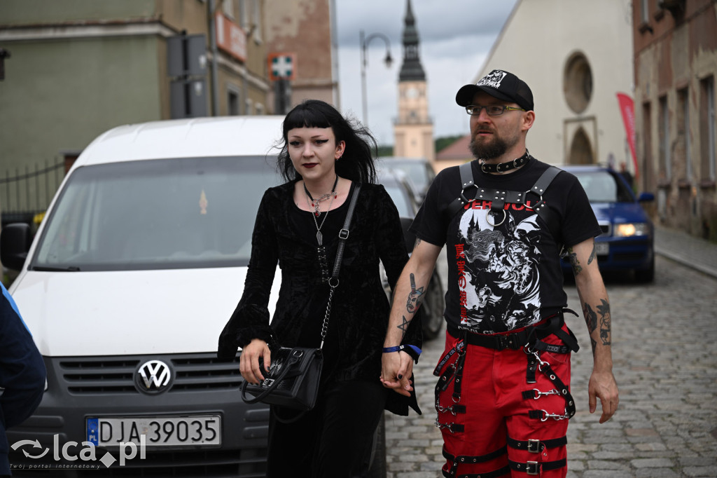 Zobacz, jak wygląda czarna strona piękna