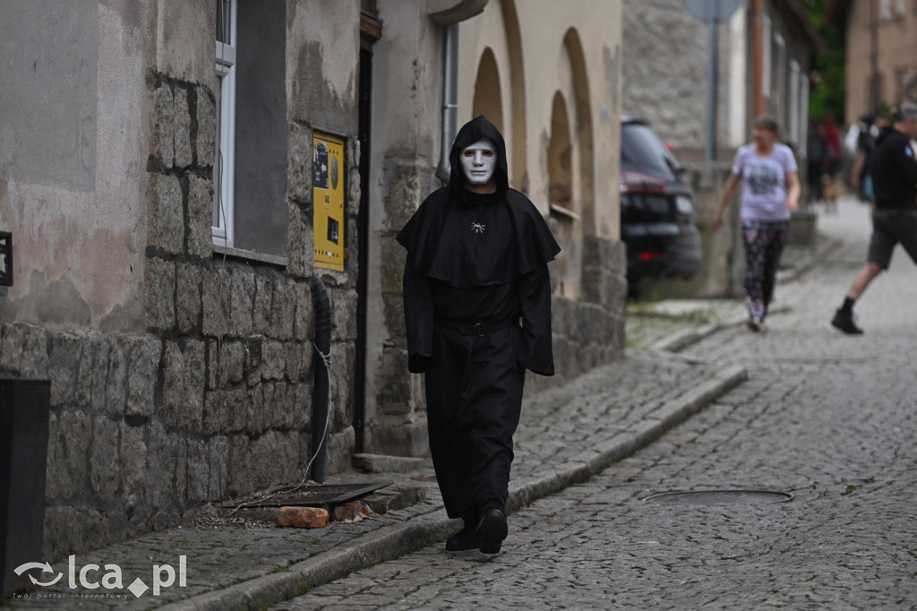 Zobacz, jak wygląda czarna strona piękna