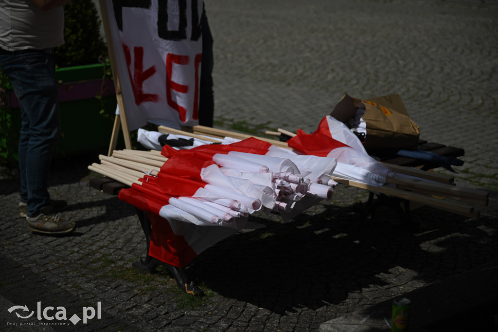 Protest „Stop imigracji” w centrum Legnicy.