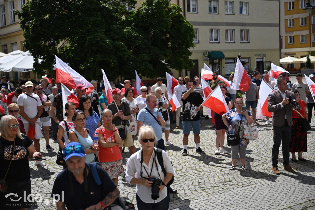 Protest „Stop imigracji” w centrum Legnicy.