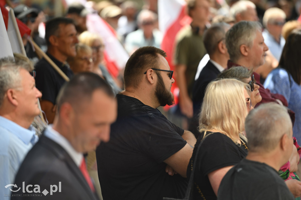 Protest „Stop imigracji” w centrum Legnicy.