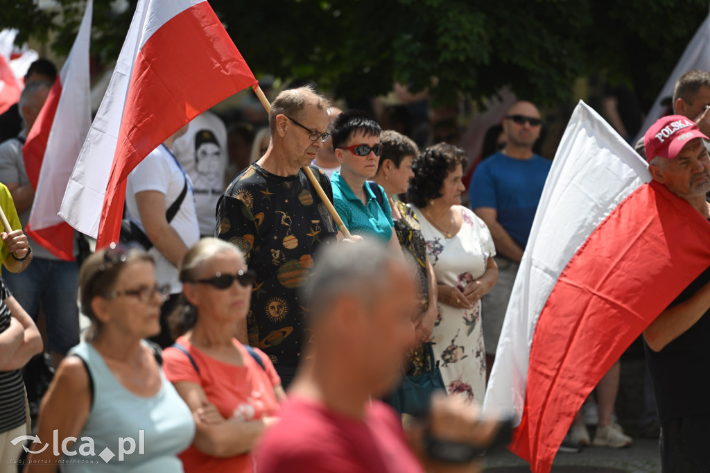 Protest „Stop imigracji” w centrum Legnicy.