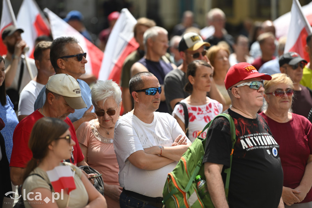 Protest „Stop imigracji” w centrum Legnicy.