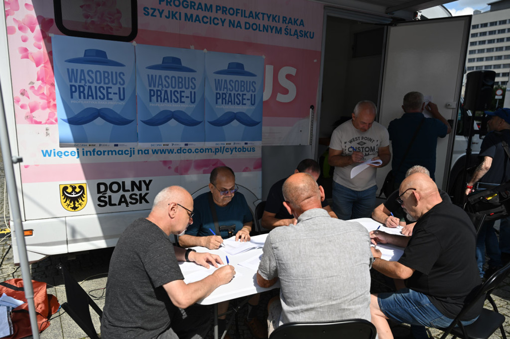 Mobilne badania prostaty przyciągnęły tłum panów