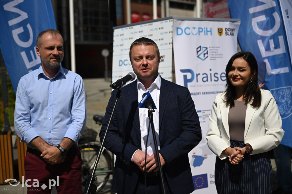 Mobilne badania prostaty przyciągnęły tłum panów