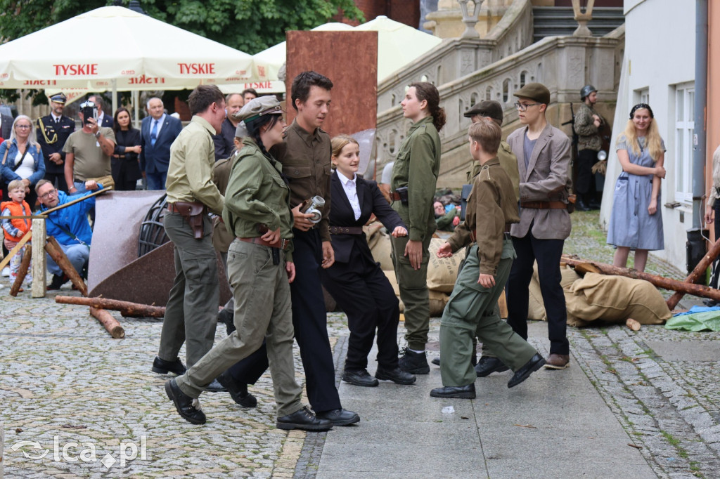 Godzina „W” i rekonstrukcja „Kanały na Woli”