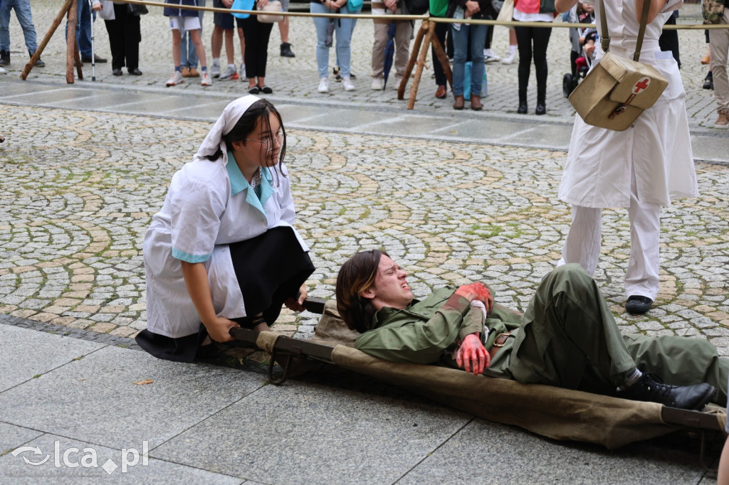 Godzina „W” i rekonstrukcja „Kanały na Woli”