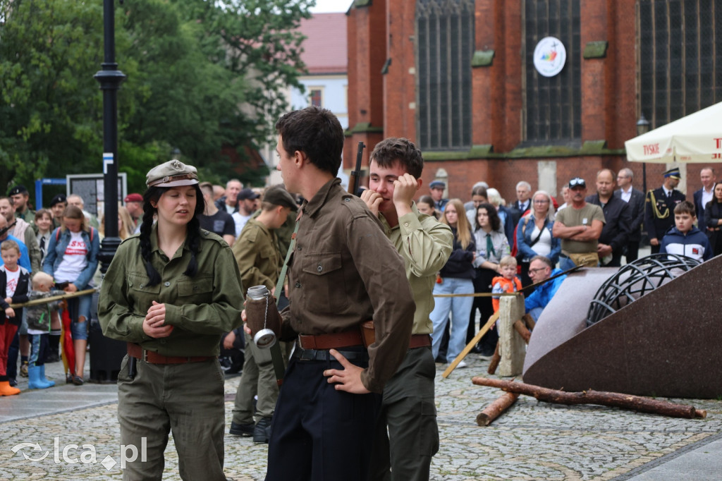 Godzina „W” i rekonstrukcja „Kanały na Woli”