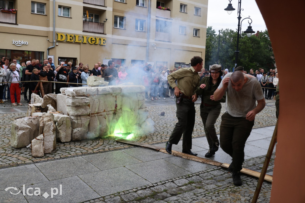 Godzina „W” i rekonstrukcja „Kanały na Woli”