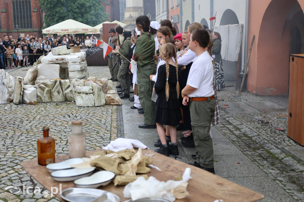 Godzina „W” i rekonstrukcja „Kanały na Woli”