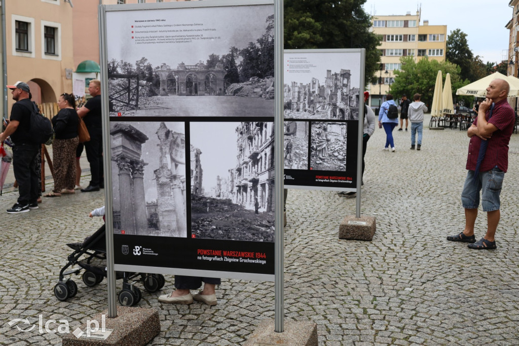 Plenerowa wystawa fotografii Grochowskiego