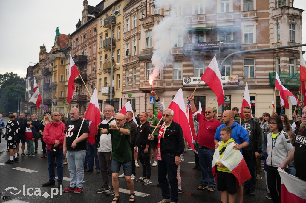 Biało-czerwony hołd dla bohaterów
