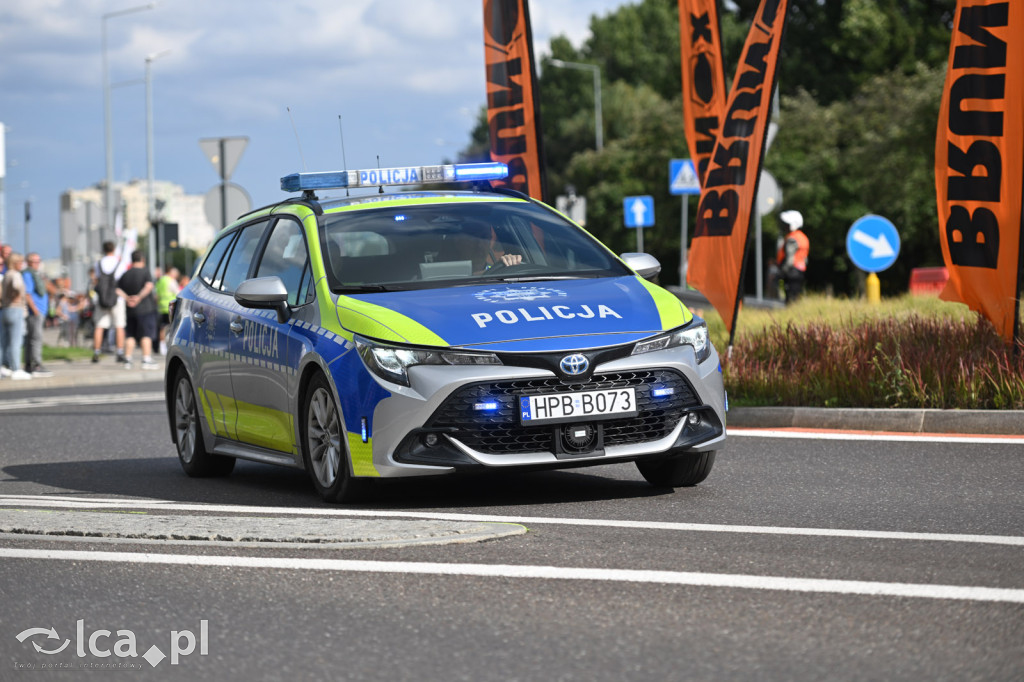 Setki kibiców dopingowało kolarzom na Koperniku