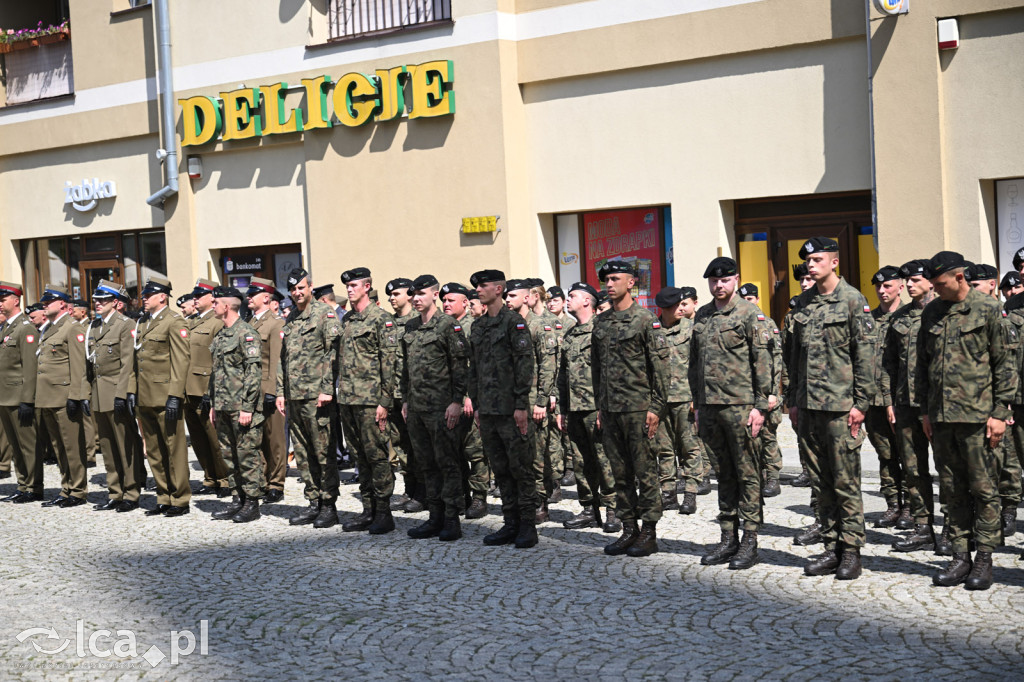 Apel z okazji święta wojska polskiego
