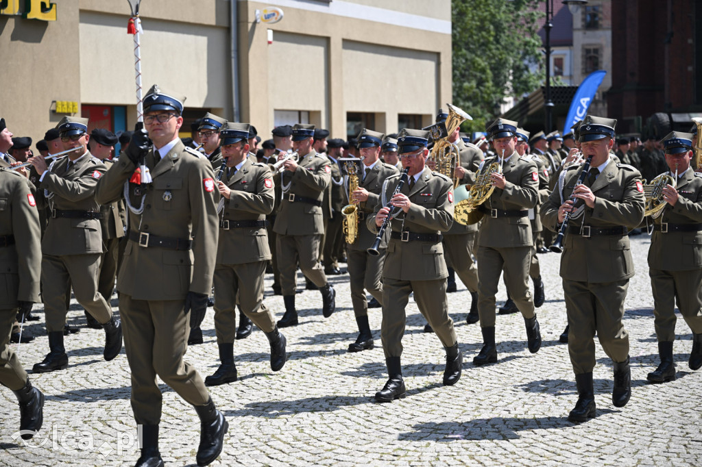 Apel z okazji święta wojska polskiego
