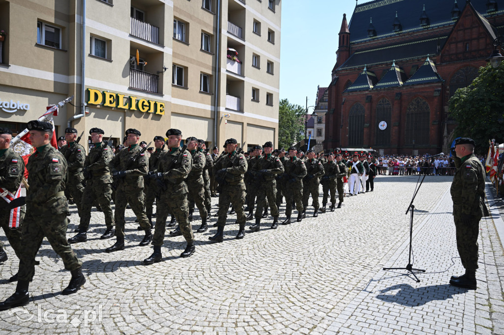 Apel z okazji święta wojska polskiego