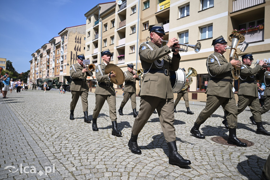 Apel z okazji święta wojska polskiego