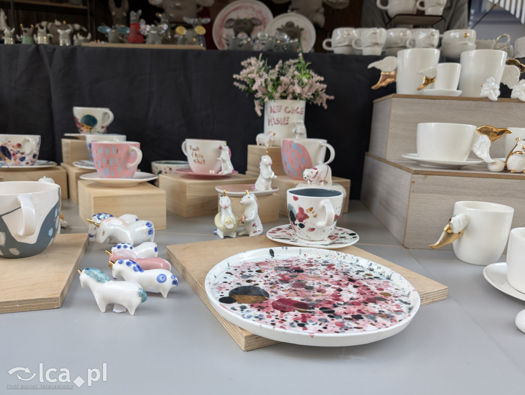 Parada Glinoludów i klimat Święta Ceramiki