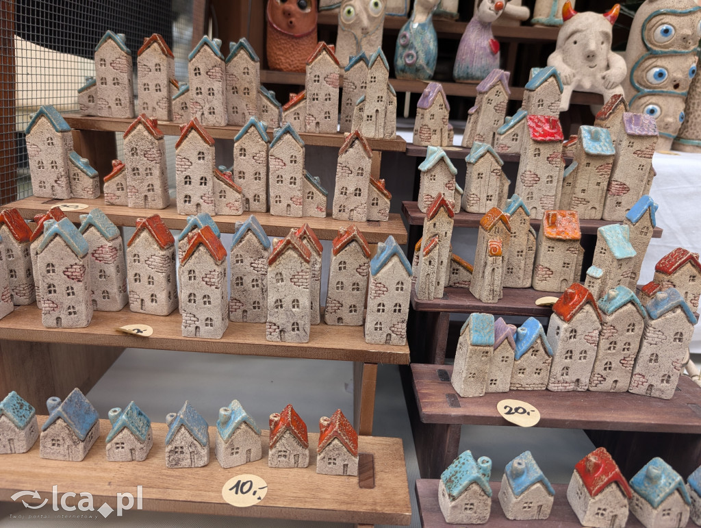 Parada Glinoludów i klimat Święta Ceramiki