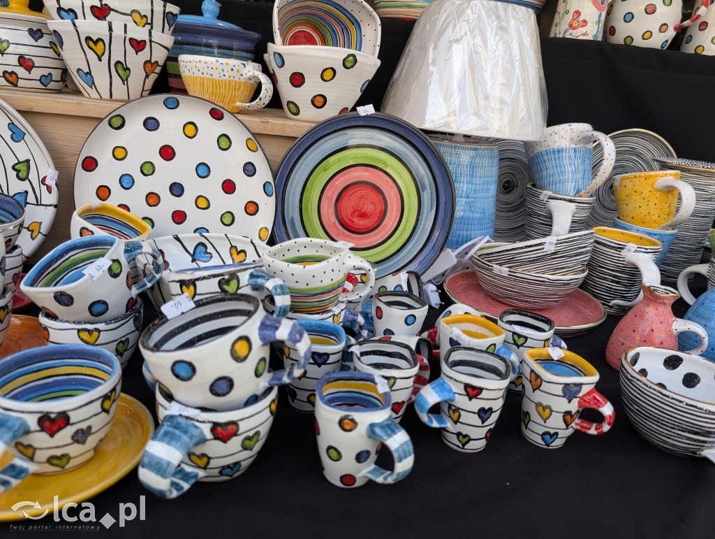 Parada Glinoludów i klimat Święta Ceramiki