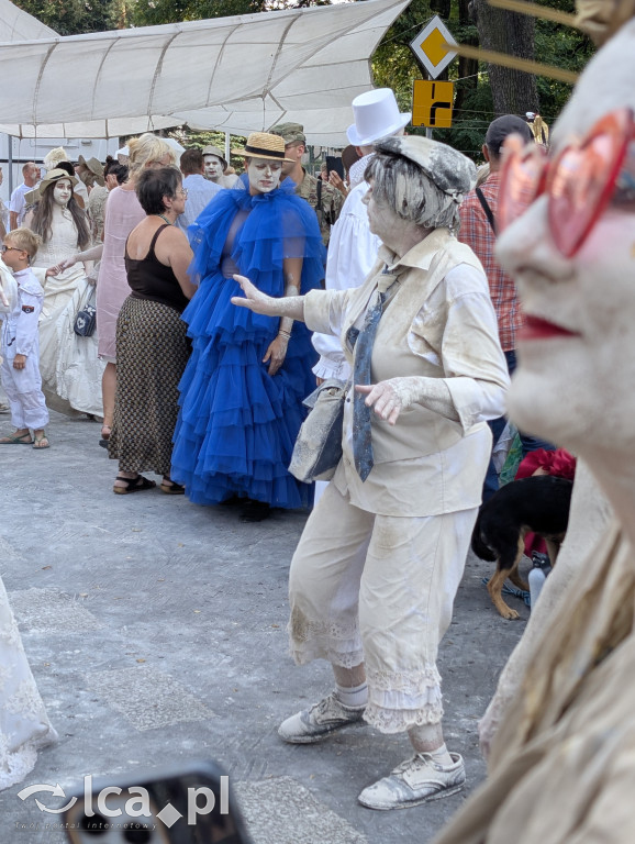 Parada Glinoludów i klimat Święta Ceramiki