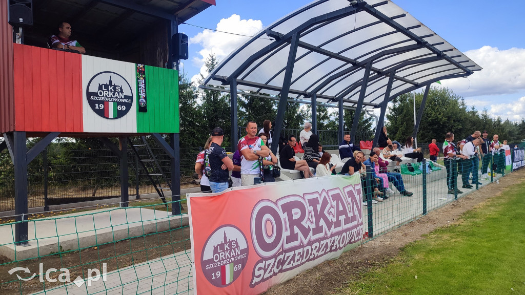 Otwarcie stadionu w Szczedrzykowicach