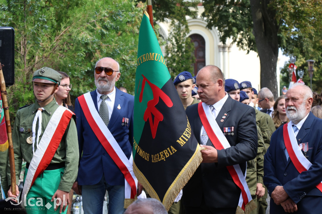 Tabliczka weterana odsłonięta na grobie