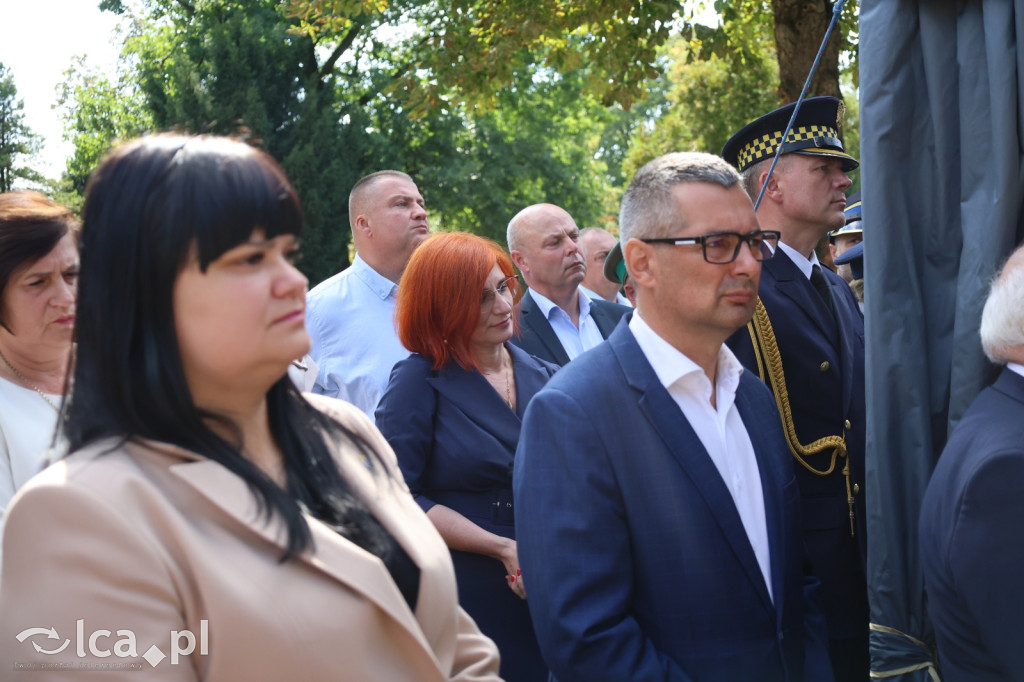 Tabliczka weterana odsłonięta na grobie