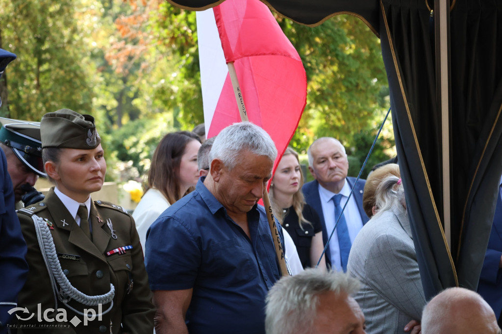 Tabliczka weterana odsłonięta na grobie
