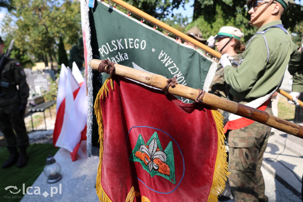 Tabliczka weterana odsłonięta na grobie