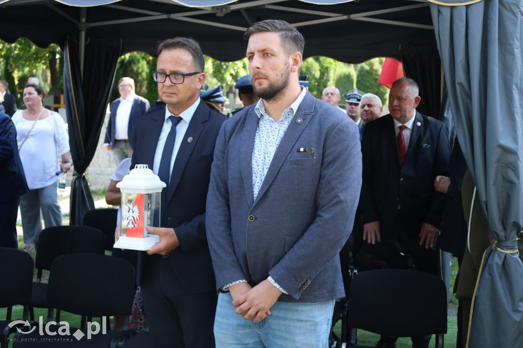 Tabliczka weterana odsłonięta na grobie
