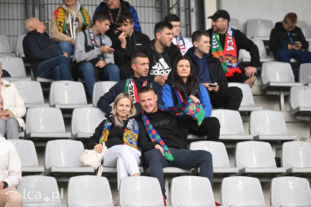 Tak kibice Miedzi wspierali dziś swoją drużynę