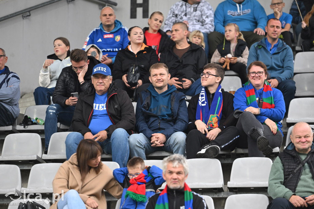 Tak kibice Miedzi wspierali dziś swoją drużynę