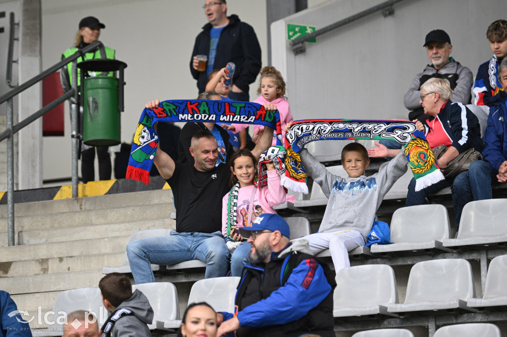 Tak kibice Miedzi wspierali dziś swoją drużynę