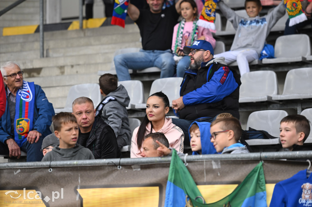 Tak kibice Miedzi wspierali dziś swoją drużynę