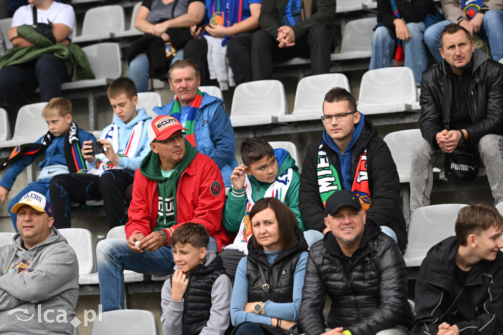 Tak kibice Miedzi wspierali dziś swoją drużynę