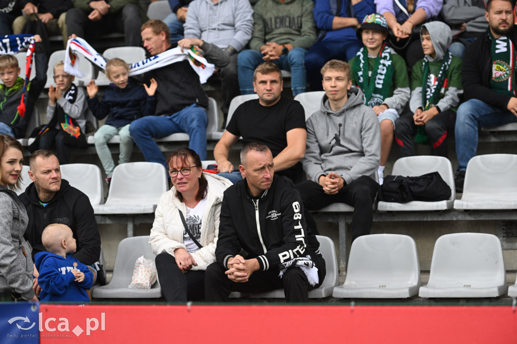 Tak kibice Miedzi wspierali dziś swoją drużynę