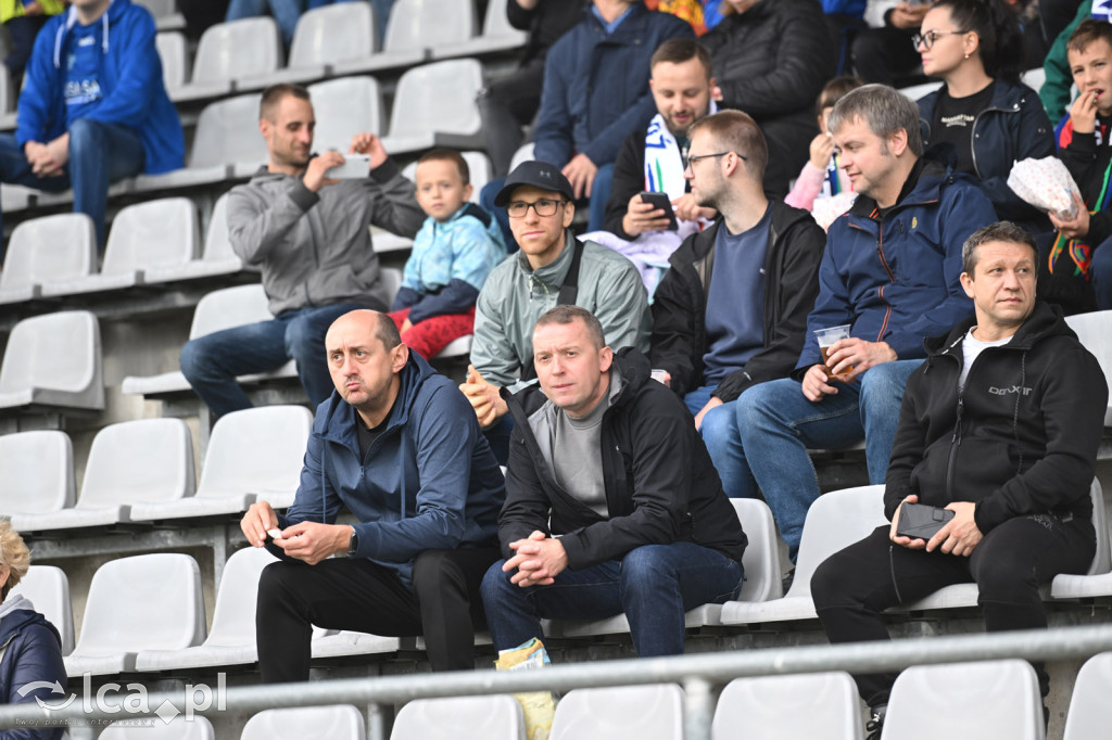 Tak kibice Miedzi wspierali dziś swoją drużynę