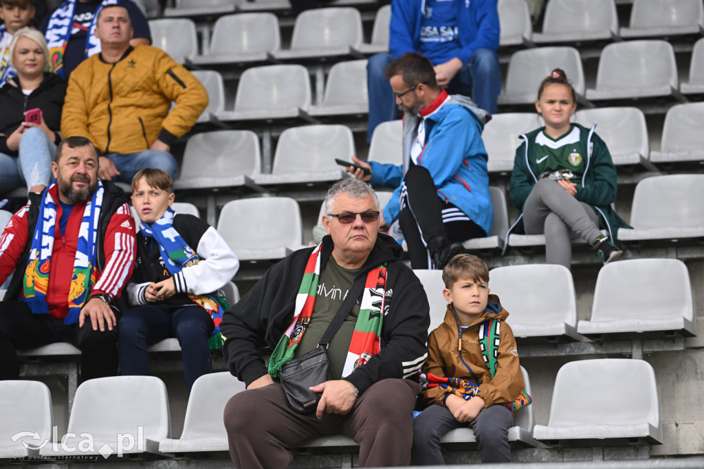 Tak kibice Miedzi wspierali dziś swoją drużynę