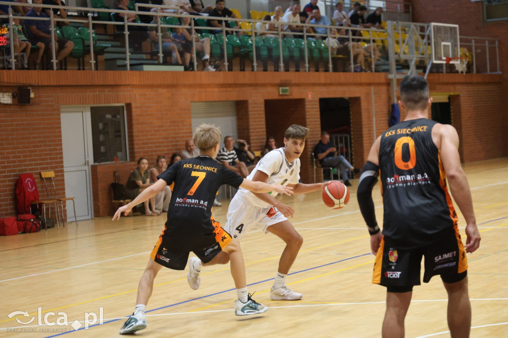 KS Basket Legnica rozgromił KKS Siechnice 113:52