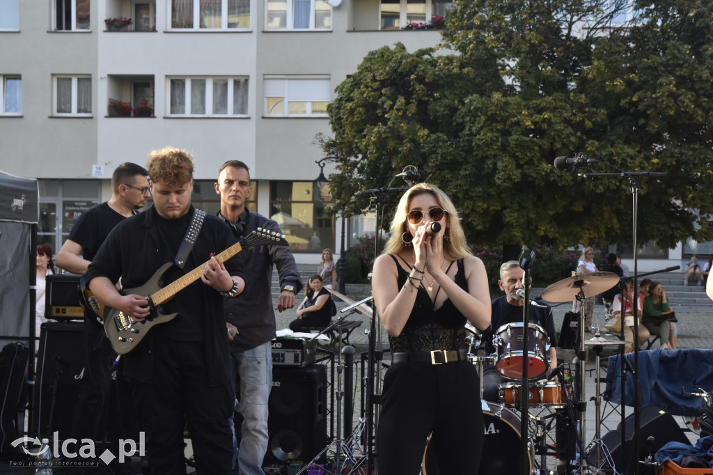 Charytatywny koncert „Gramy i pomagamy” cz2