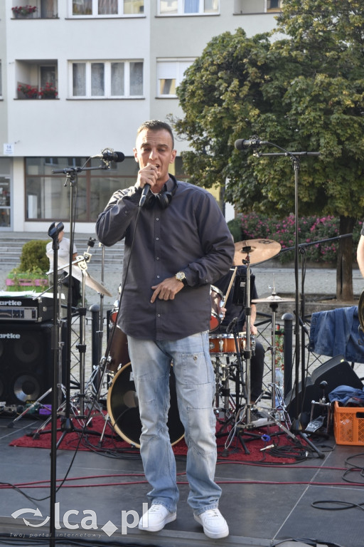 Charytatywny koncert „Gramy i pomagamy” cz2