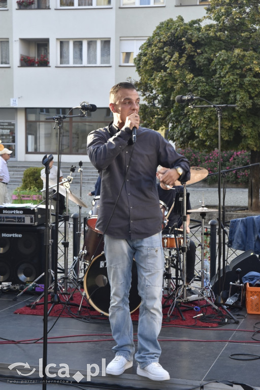 Charytatywny koncert „Gramy i pomagamy” cz2