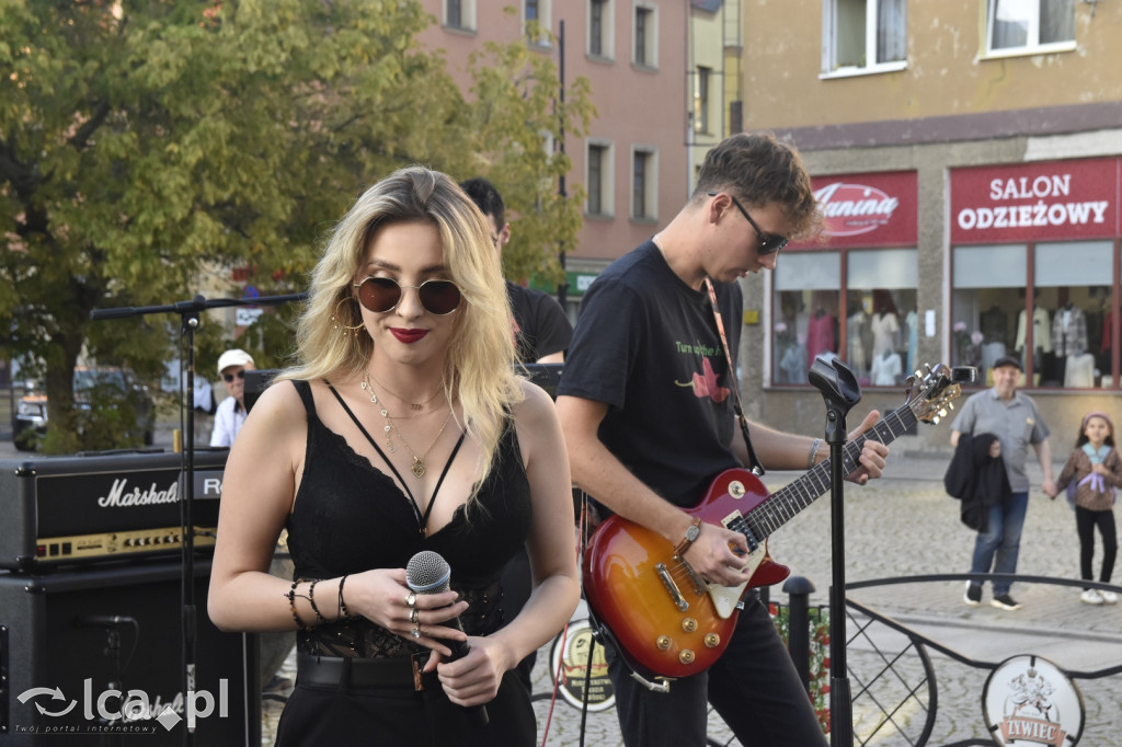Charytatywny koncert „Gramy i pomagamy” cz2